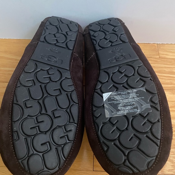 UGG Ascot Espresso Brown Suede Slippers Sz 9 - Picture 7 of 7